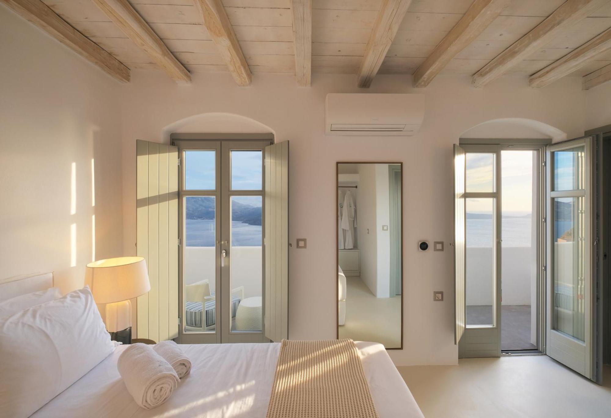Odyssey Rock Milos Sunset Suites Plaka  Bagian luar foto