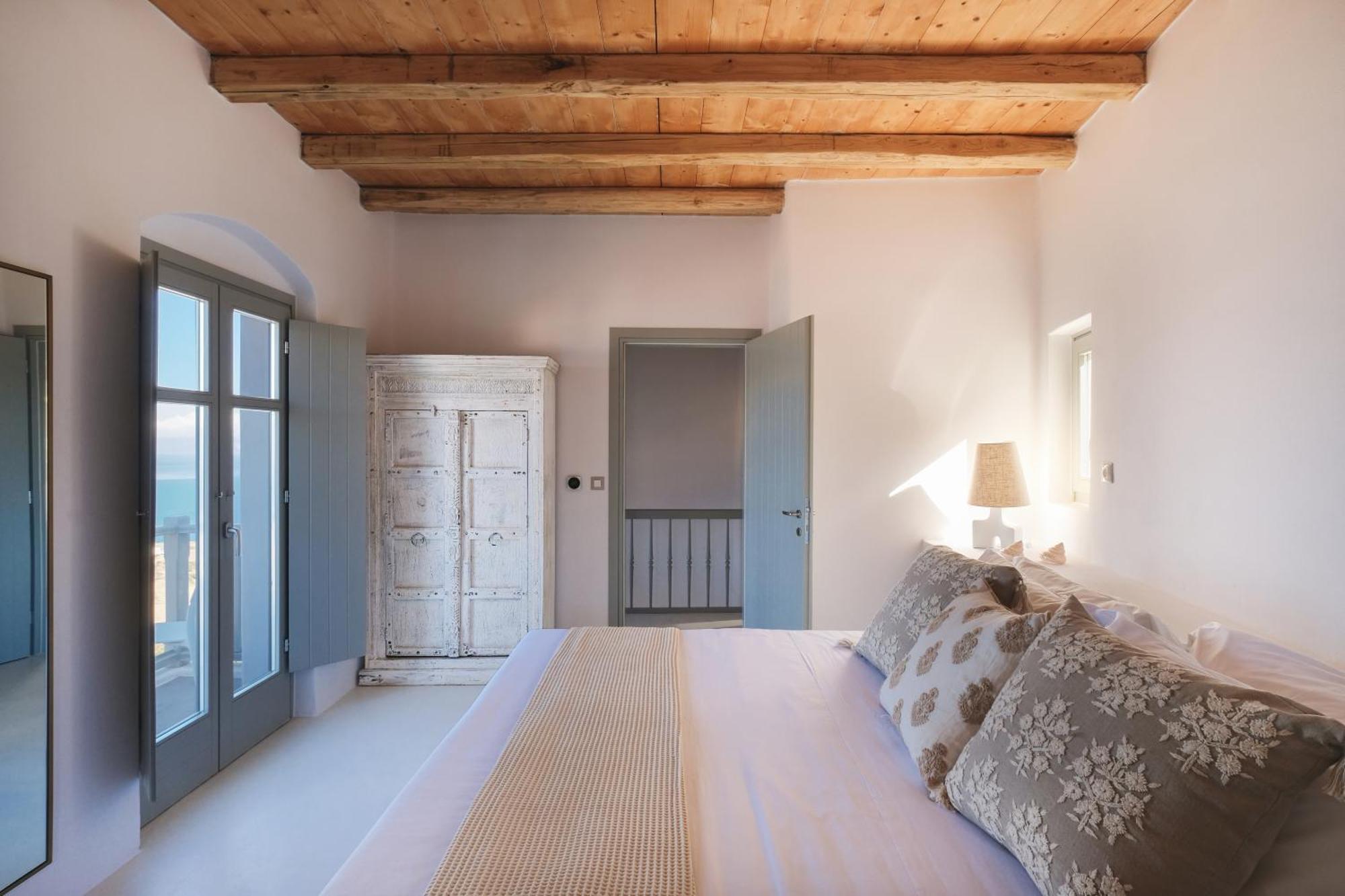 Odyssey Rock Milos Sunset Suites Plaka  Bagian luar foto