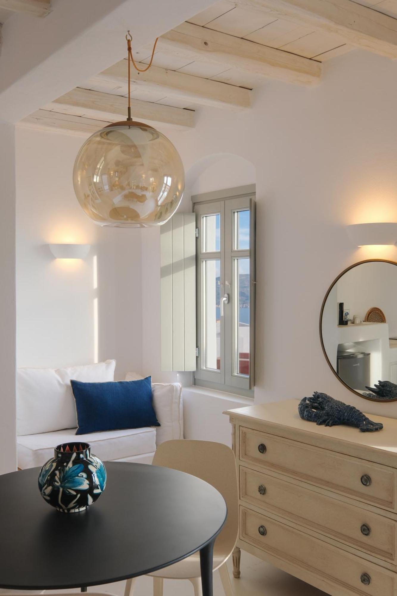 Odyssey Rock Milos Sunset Suites Plaka  Bagian luar foto