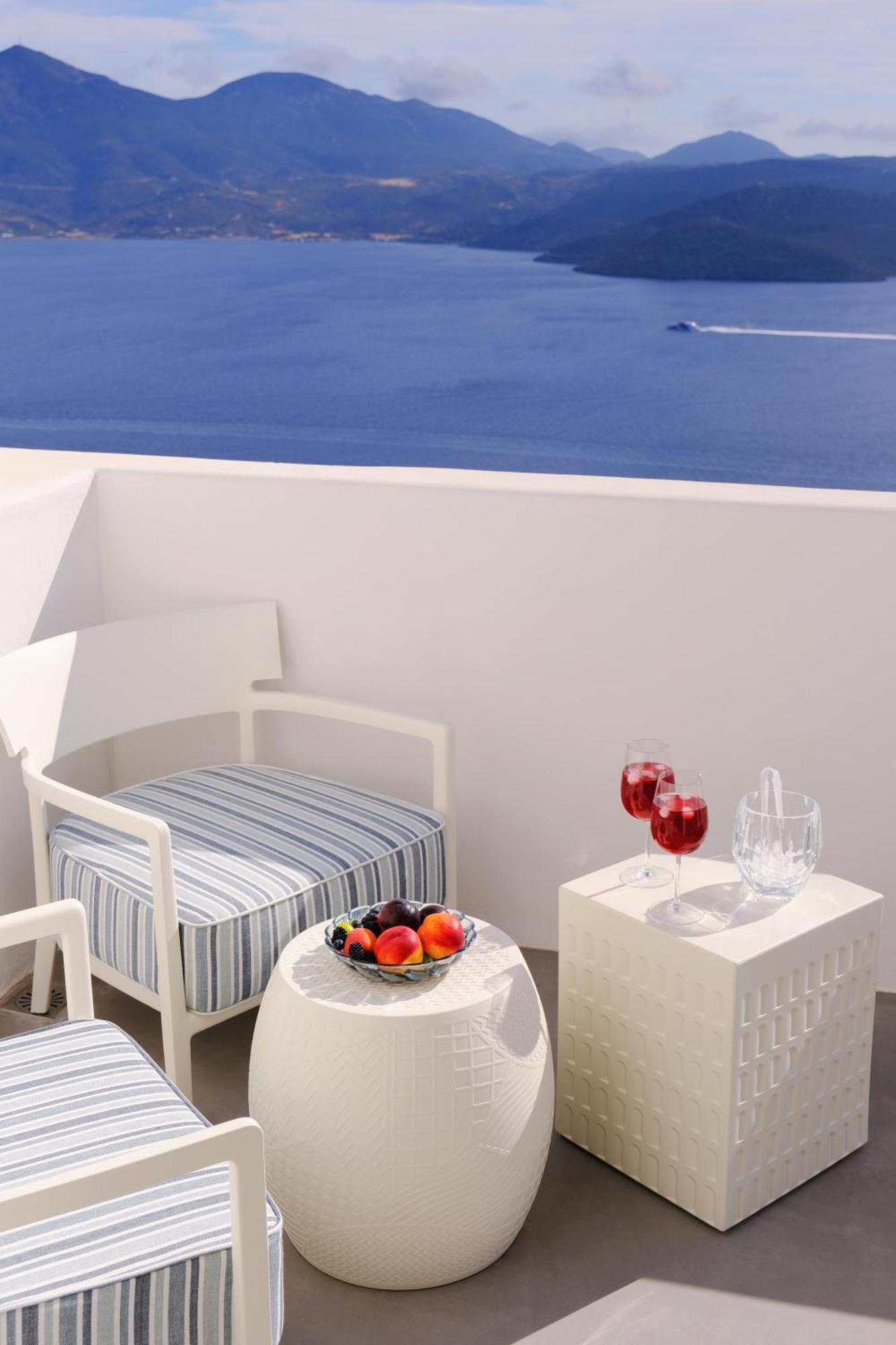 Odyssey Rock Milos Sunset Suites Plaka  Bagian luar foto