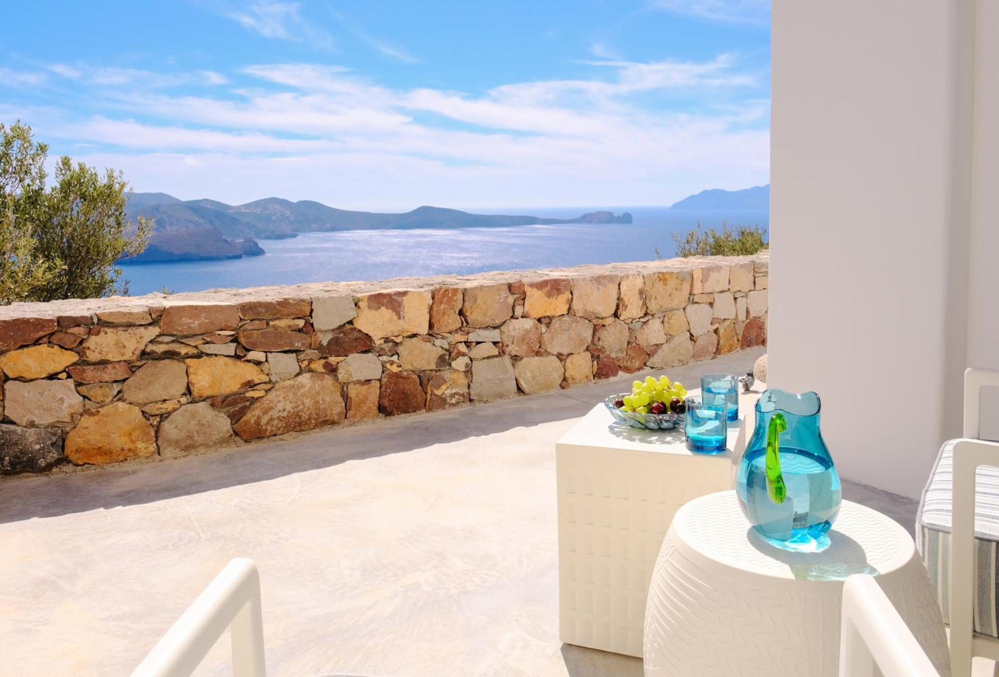 Odyssey Rock Milos Sunset Suites Plaka  Bagian luar foto