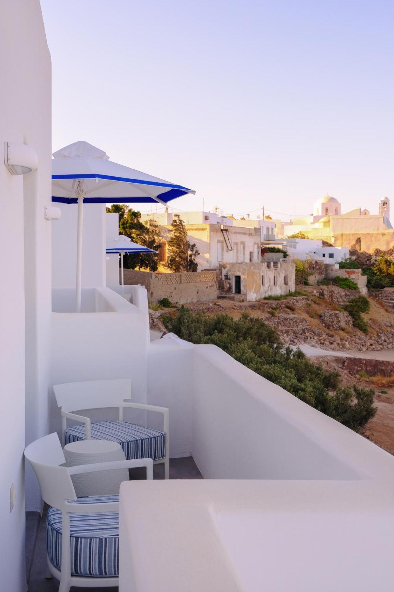 Odyssey Rock Milos Sunset Suites Plaka  Ruang foto