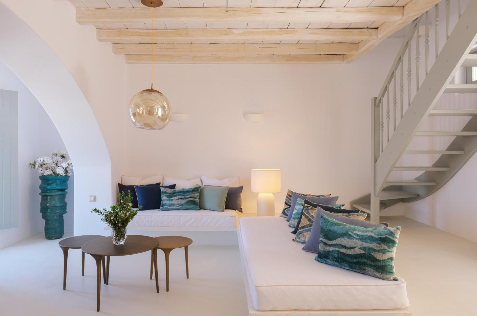 Odyssey Rock Milos Sunset Suites Plaka  Bagian luar foto